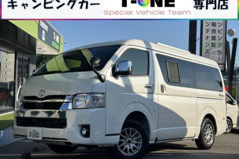 ナッツRV製　ファミモ　タイプA　4WD　1オーナー　8人乗車　ツインサブバッテリー　FFヒーター